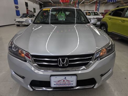 Used 2015 Honda Accord EX image 2