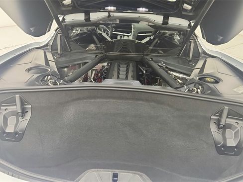 Certified 2024 Chevrolet Corvette Stingray Preferred Cpe w/ 2LT image 32