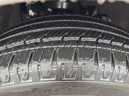 Used 2025 Lincoln Navigator Reserve AWD/4WD image 10