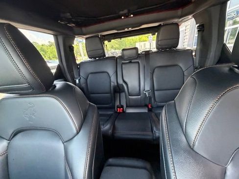 Used 2023 Ford Bronco Badlands w/ Sasquatch Package AWD/4WD image 24