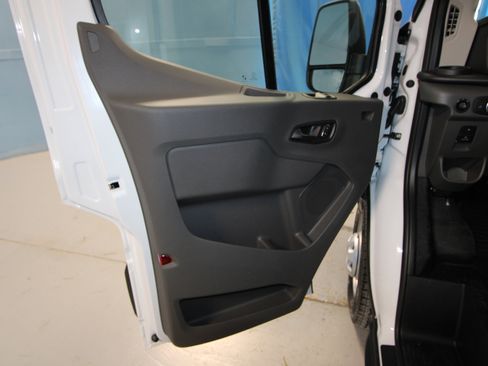 New 2026 Ford Transit 350 148 Medium Roof image 4