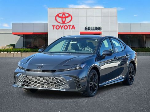 New 2026 Toyota Camry SE image 6