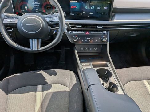 Used 2025 Hyundai Sonata SEL FWD image 25