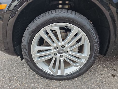 Used 2018 Audi Q5 2.0T Premium Plus w/ Premium Plus Package image 34