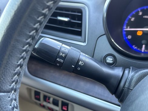 Used 2019 Subaru Outback 2.5i Limited image 16