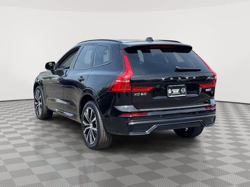 Used 2024 Volvo XC60 B5 Plus w/ Protection Package Premier AWD/4WD image 5