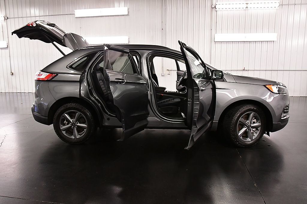 Used 2023 Ford Edge SEL w/ Sport Appearance Package AWD/4WD image 31