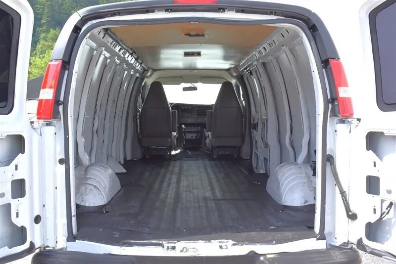 Used 2021 Chevrolet Express 2500 Extended w/ Driver Convenience Package RWD image 22