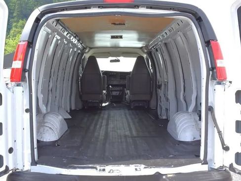 Used 2021 Chevrolet Express 2500 Extended w/ Driver Convenience Package RWD image 22
