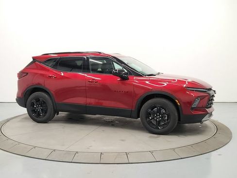 New 2026 Chevrolet Blazer LT w/ Convenience Package FWD image 8