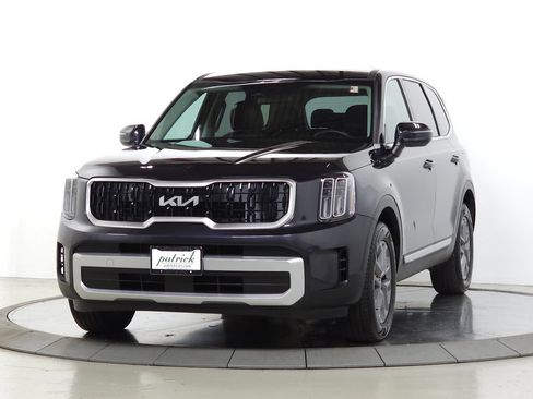 Used 2025 Kia Telluride LX FWD image 4