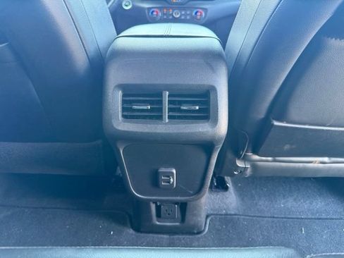 Used 2023 GMC Terrain SLT w/ Elevation Edition FWD image 14