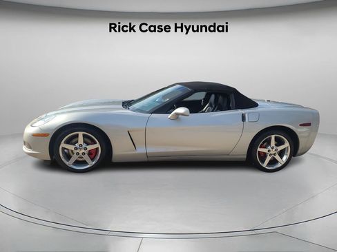 Used 2005 Chevrolet Corvette Convertible w/ Preferred Equipment Group image 3