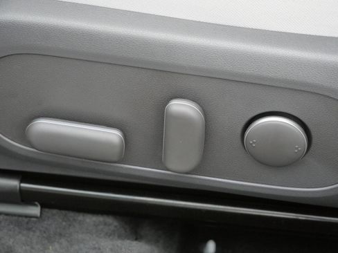 Certified 2025 Hyundai Kona SEL image 20