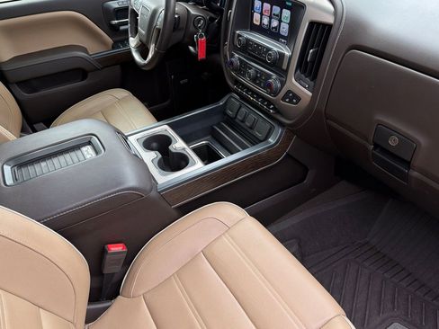 Used 2019 GMC Sierra 3500 Denali w/ Duramax Plus Package image 18