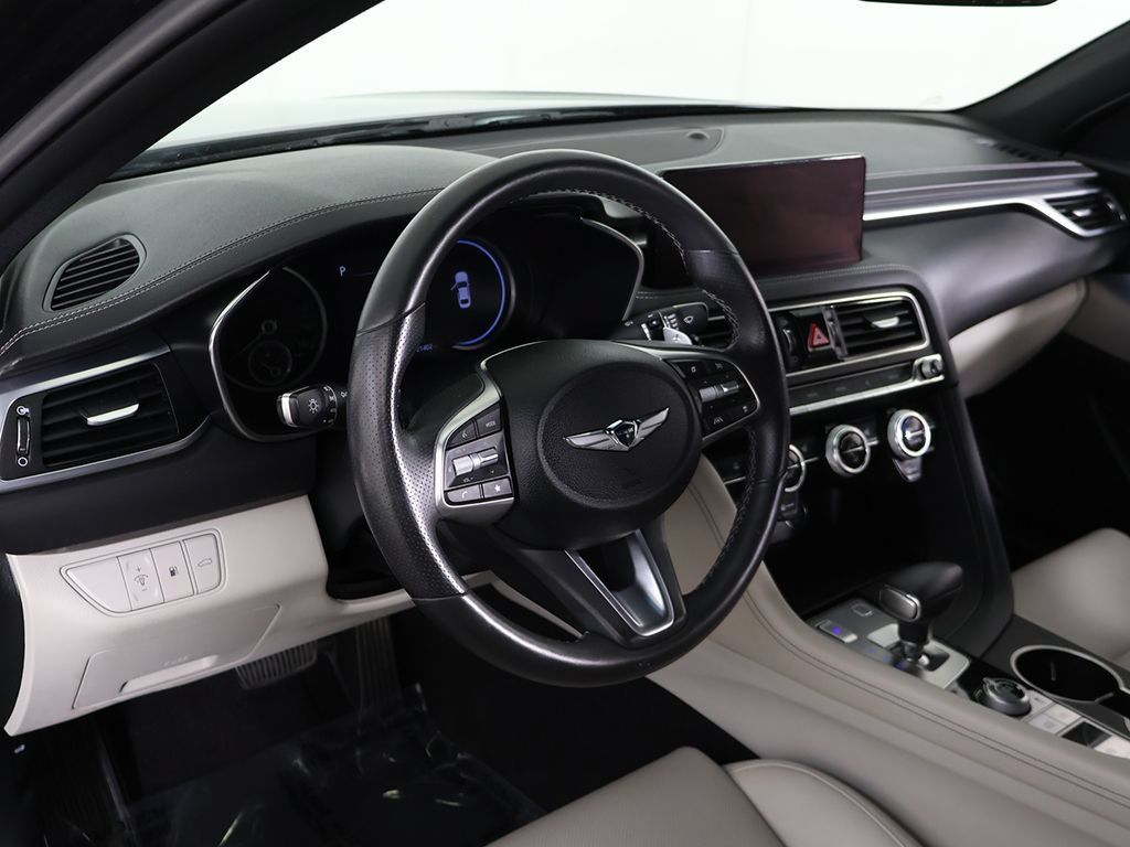 Used 2023 Genesis G70 2.0T AWD/4WD image 26