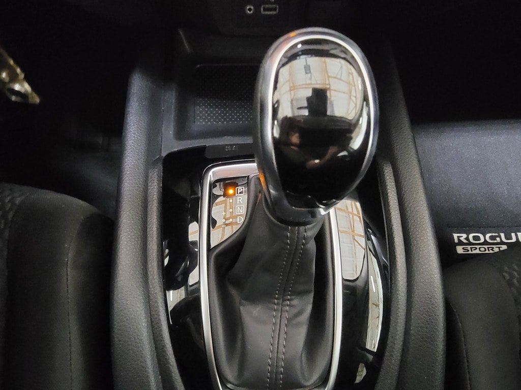 Used 2020 Nissan Rogue Sport S w/ Appearance Package FWD image 17