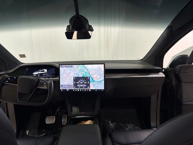 Used 2024 Tesla Model X AWD/4WD image 30