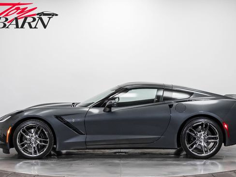 Used 2017 Chevrolet Corvette Stingray Coupe image 10