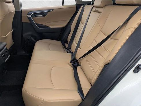 Used 2019 Toyota RAV4 XLE Premium image 14