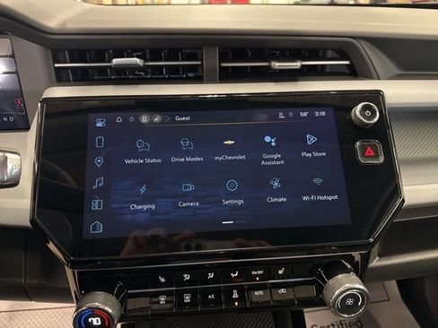 New 2027 Chevrolet Bolt LT w/ Comfort Package FWD image 15