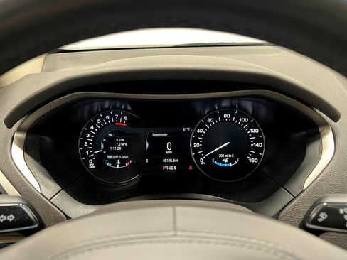 Used 2018 Lincoln MKZ Reserve w/ Climate Package FWD image 25