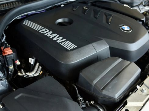 Used 2025 BMW 330i xDrive Sedan AWD/4WD image 27