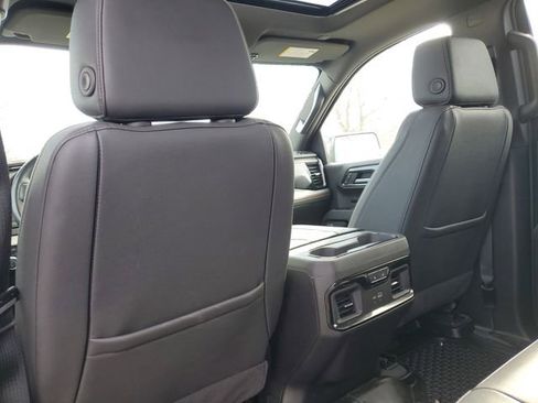 Used 2025 GMC Sierra 1500 AT4 w/ AT4 Preferred Package image 30