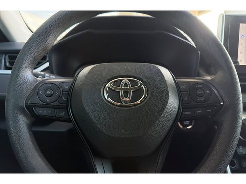 Used 2024 Toyota RAV4 XLE AWD/4WD image 25