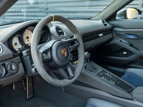 Certified 2023 Porsche 718 Cayman GT4 RS image 4