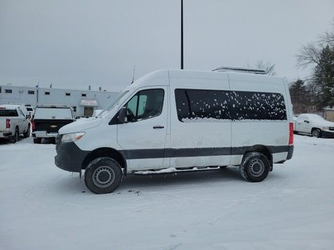Used 2025 Mercedes-Benz Sprinter 2500 image 15