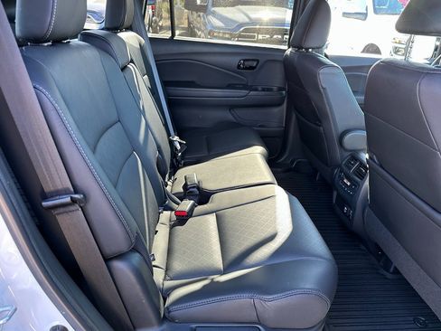 Used 2023 Honda Passport Elite image 18