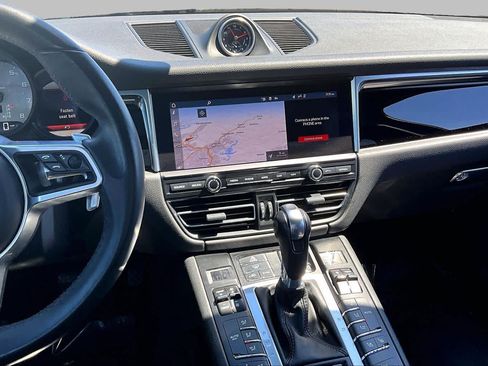 Used 2021 Porsche Macan S AWD/4WD image 7