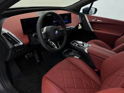 New 2026 BMW iX xDrive60 w/ M Sport Package image 10
