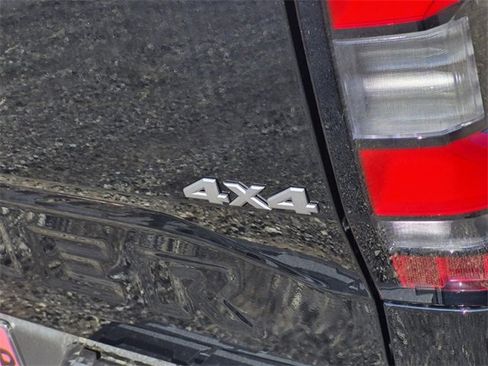 New 2026 Nissan Frontier SV w/ Tow Package image 6