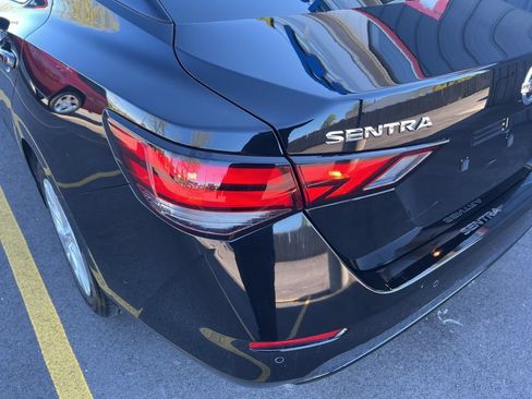 Certified 2023 Nissan Sentra S FWD image 30