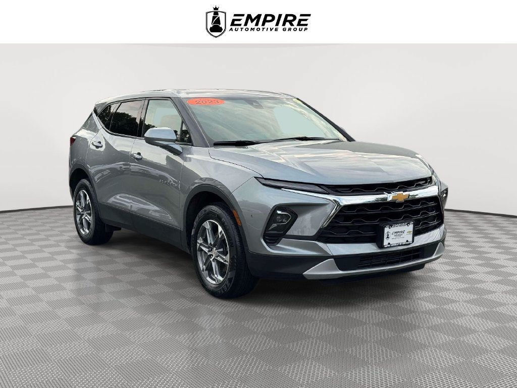 Used 2023 Chevrolet Blazer LT w/ Driver Confidence Package AWD/4WD image 1
