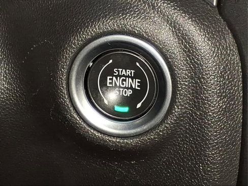 Used 2021 Chevrolet Silverado 1500 LT Trail Boss w/ Bed Protection Package image 17