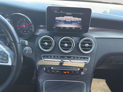 Used 2018 Mercedes-Benz GLC 300 4MATIC Coupe image 16