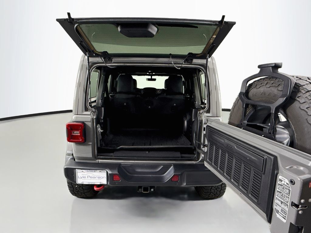 Used 2021 Jeep Wrangler Unlimited Rubicon w/ Uconnect 4C Nav & Sound Group AWD/4WD image 26