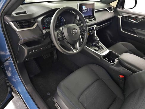 Used 2023 Toyota RAV4 SE w/ Convenience Package AWD/4WD image 17