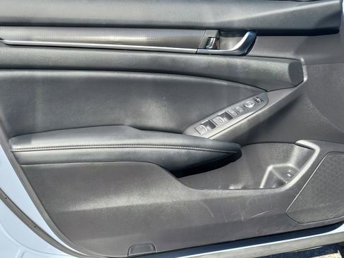 Used 2022 Honda Accord Sport image 19