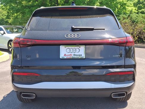 Certified 2025 Audi Q5 Premium w/ Convenience Package AWD/4WD image 5