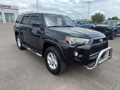 Used 2016 Toyota 4Runner SR5 AWD/4WD image 6