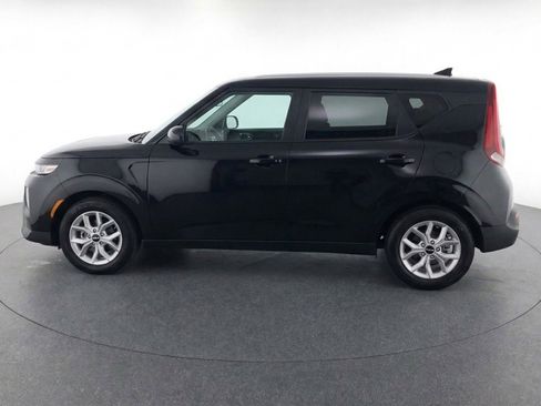 Used 2025 Kia Soul LX w/ LX Technology Package image 5