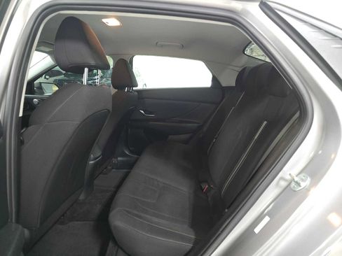 Used 2023 Hyundai Elantra SEL FWD image 16