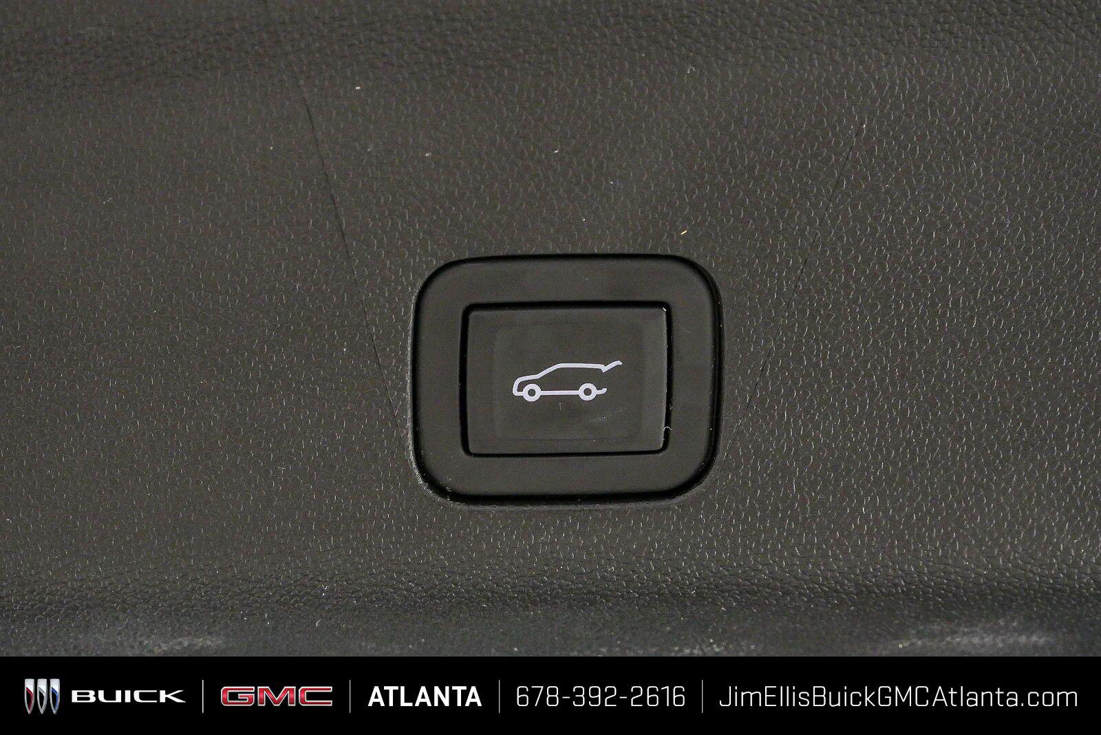 Certified 2023 GMC Yukon Denali Ultimate w/ LPO, Floor Liner Package AWD/4WD image 33