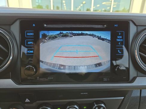 Used 2019 Toyota Tacoma TRD Off-Road image 25