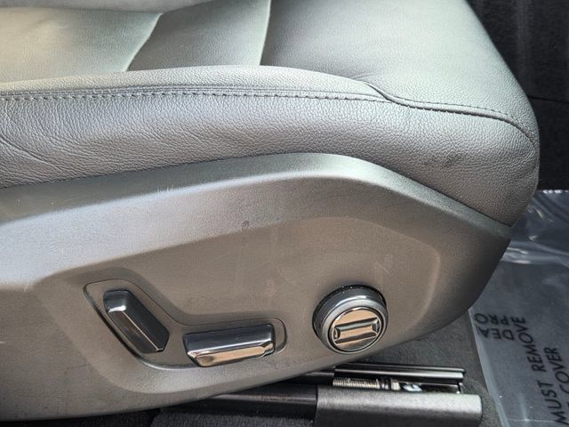 Certified 2024 Volvo XC60 T8 Core AWD/4WD image 21