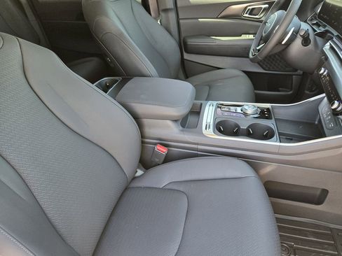 New 2026 Kia Carnival SX Prestige FWD image 11